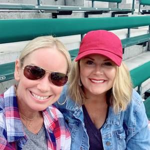 Meet your Posher, Mitzi